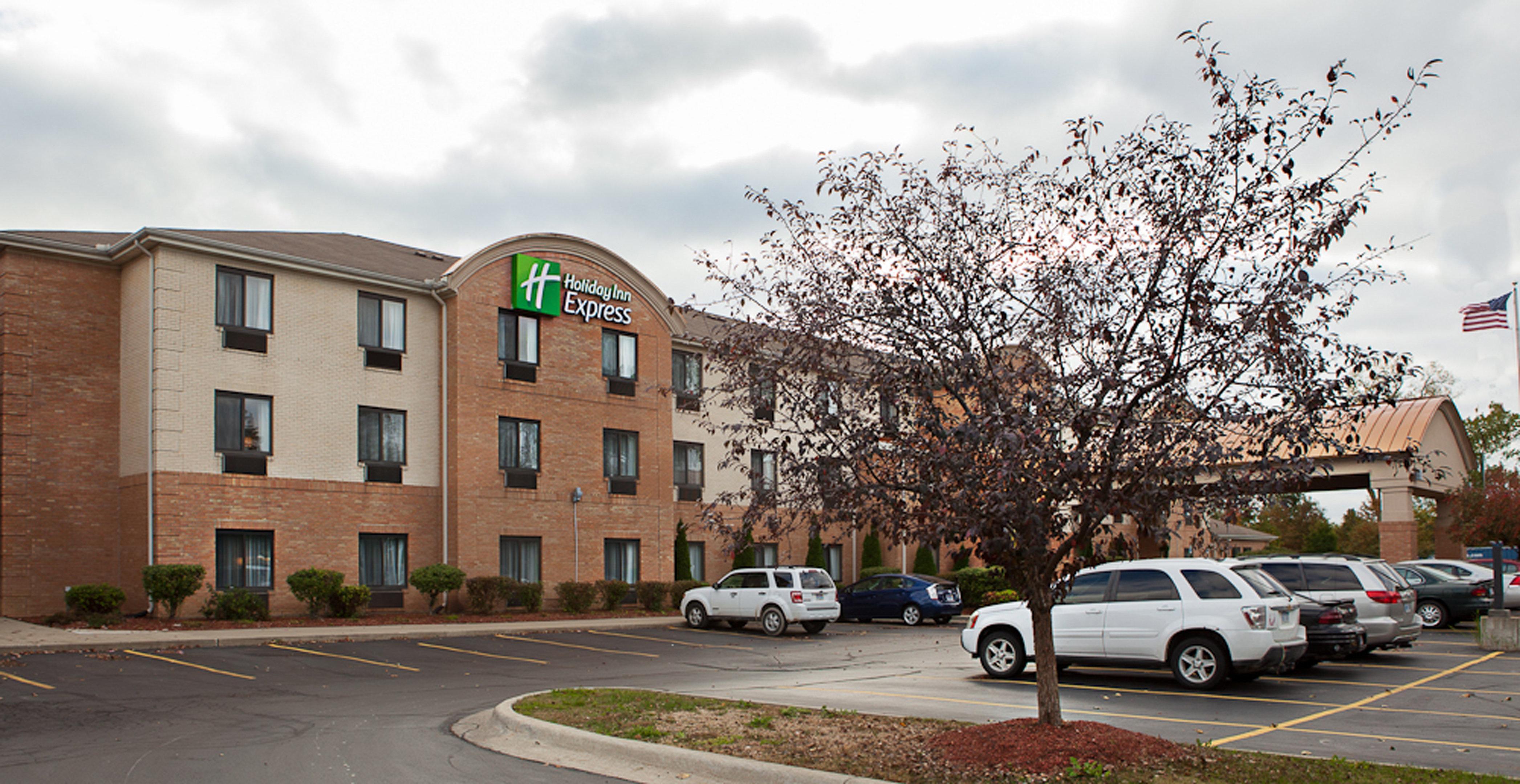 Holiday Inn Express Hotel & Suites Canton, An Ihg Hotel Екстер'єр фото